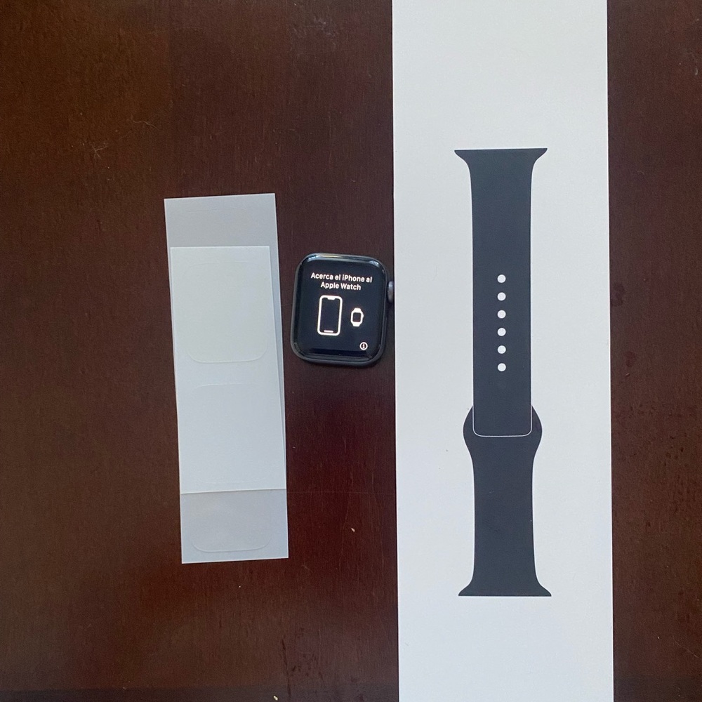 Apple Watch Series 5 40mm space grey